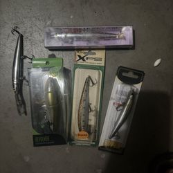 Random Fishing Lure Bundle