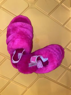 New Pink Uggs size 13