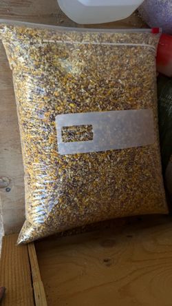 15lb/ 2GALLON BAG  🌾Scratch Grain 🌽