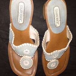 "Simply Basic" Flat Sandals (Size 8)