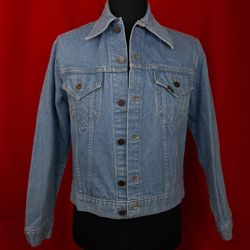 VINTAGE 70s ROEBUCKS WESTERN WEAR DENIM JACKET  MADE IN USA  WOMENS SIZE LARGE  MENS SIZE SMALL WONDERFUL CONDITION LOCATION: HORIZON AND GREENWAY 890