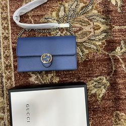Gucci Auth Wallet On Chain NEW