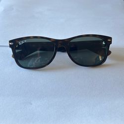 Women’s Ray ban Wayfarer Sunglasses