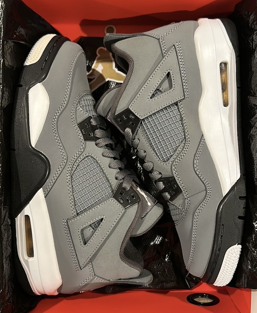 Jordan 4 Retro GS “Cool Grey”