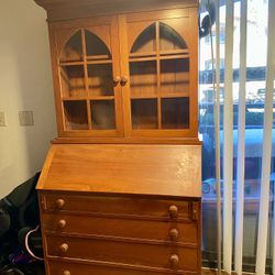 Wooden Cabinet/Desk With Drawers 