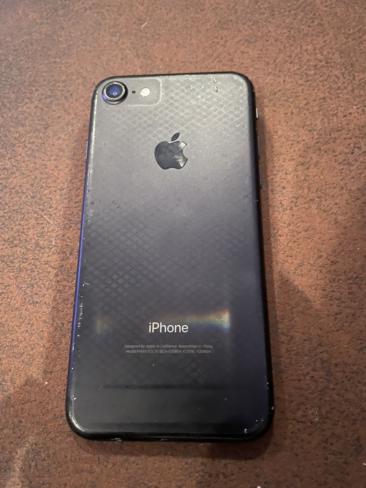 Broken IPhone 7 Verizon
