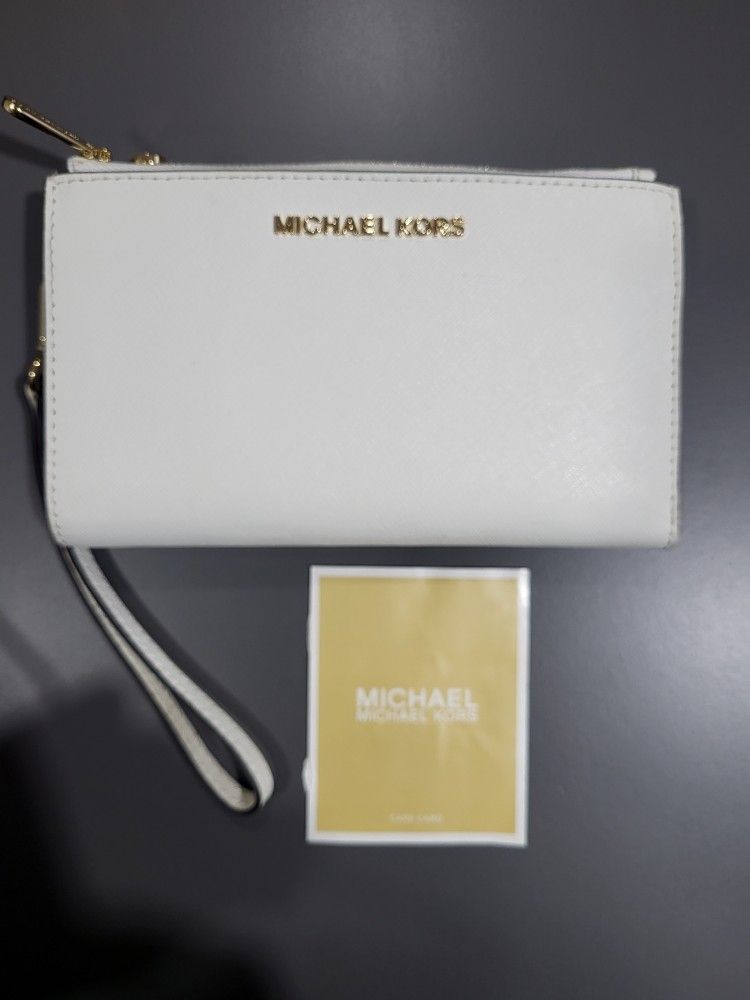 Michael Kors Jet Set wristlet wallet