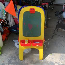 Kids Esel Chalk Board And Dry Erase Board 