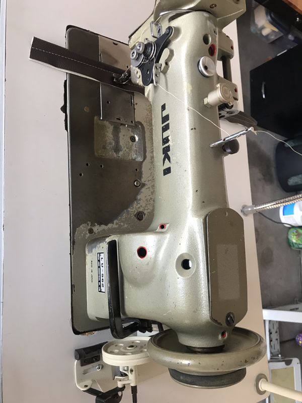 Juki LU 562 industrial sewing machine. for Sale in Henderson, NV OfferUp