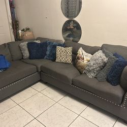 Free Sectional Need Gone By 6pm Today. 