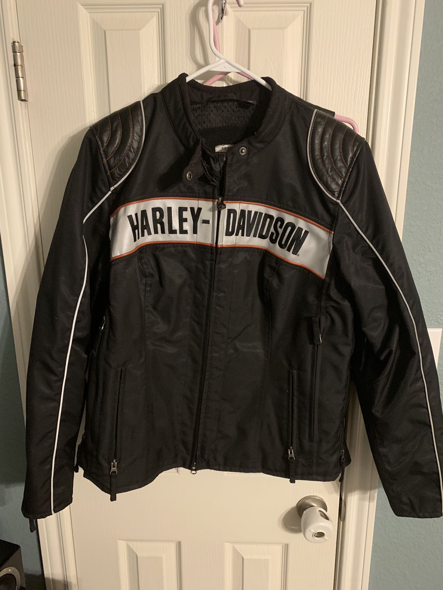 Genuine Harley Davidson Motorcycle Jacket “Brand New” Never worn. Size 2X