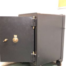 Huge money Safe