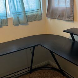 Corner Desk