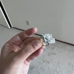 Size 8 Ring