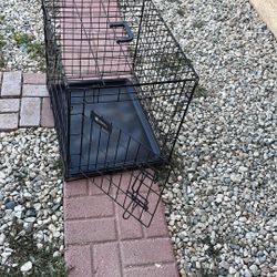Dogs Cage In  Good Conditions $35 Dls. 