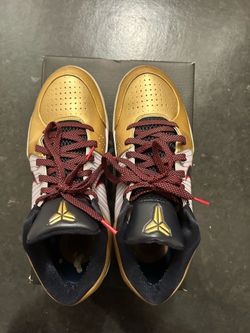 Kobe 4 metallic gold