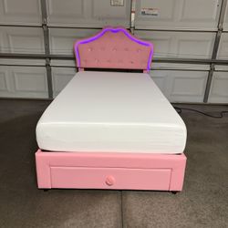 Twin size Bed With Mattress