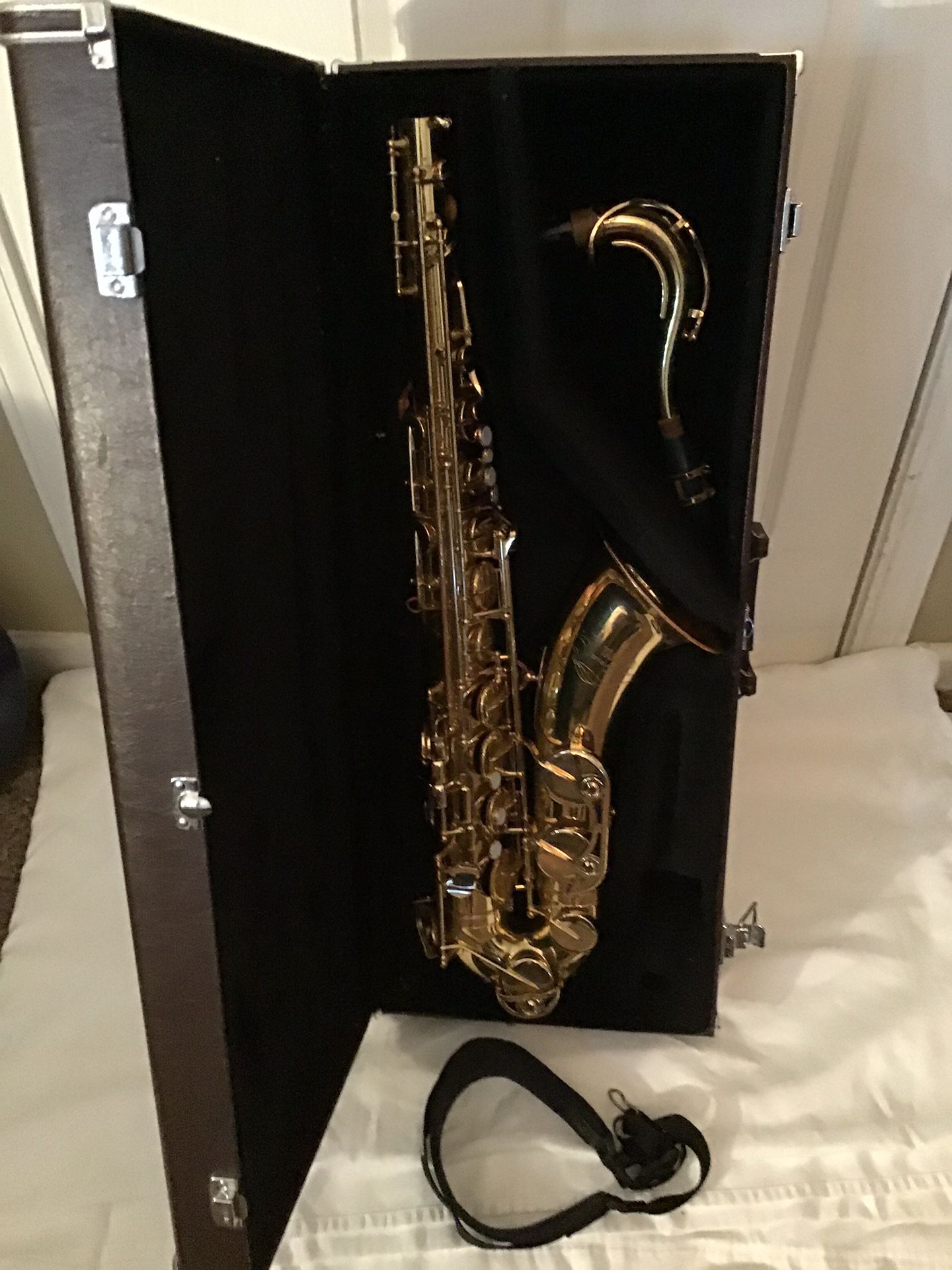 Yamaha YTS - 52 Saxophone with case