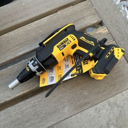 New 20v Dewalt Xr Brushless Drywall Drill Only