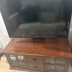Big tv With Console Table