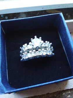 2 pcs/set eight arrow inlaid banquet RING set in white gold filled