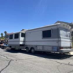 1994 Newmar Kountry Aire 37.5ft
