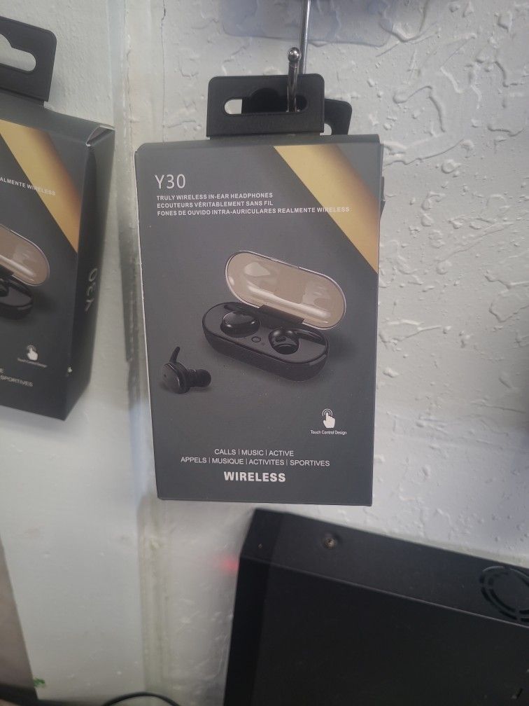 Y30 Wireless Headphones 