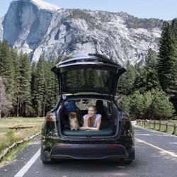 Zenosyne Custom Mattress for Tesla Model Y – Like New / Used Twice