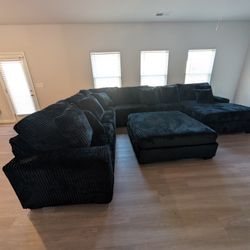 Comfy 6PC Black Plush Reversible Sectional & Ottoman