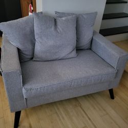 Big Wide 1 1/2  Chair Gray