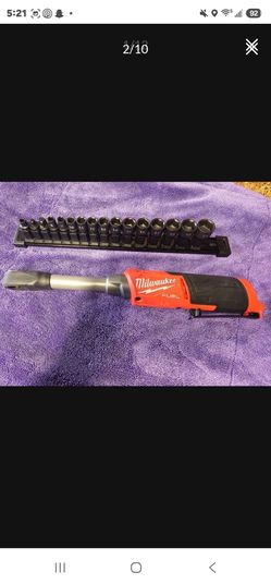 Milwaukee M12 Fuel Insider 12 V Brushless cordless 1 / 4 in  - 3 / 8 in Extended reach. Rachet