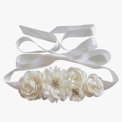 Sash belt with flowers 