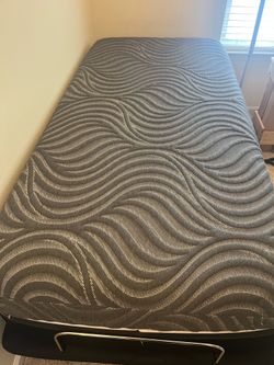 Adjustable bed