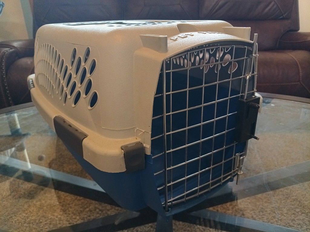 Pet Taxi Cat Small Dog Pet Carrier 18" x 11" x 10" tall