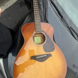 Yamaha FS800 Folk Acoustic Guitar Sand Burst