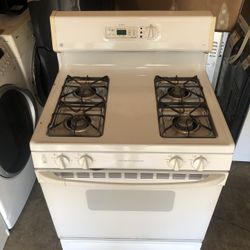 GE Gas Range