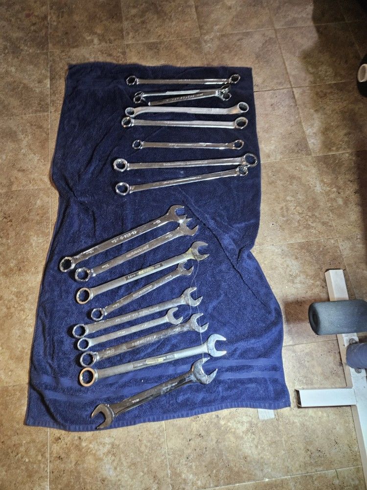 WRENCHES 17 assorted total.