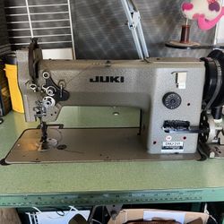 Juli Sewing Machine 