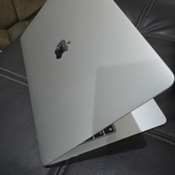 New 2019 Macbook Pro A1989 i7,16Gb,512Gb SSD,13” LCD, Charger,Brand New,Space Gray Color, Ori Box,Office 2022 for Iphone Trade In Or Sale