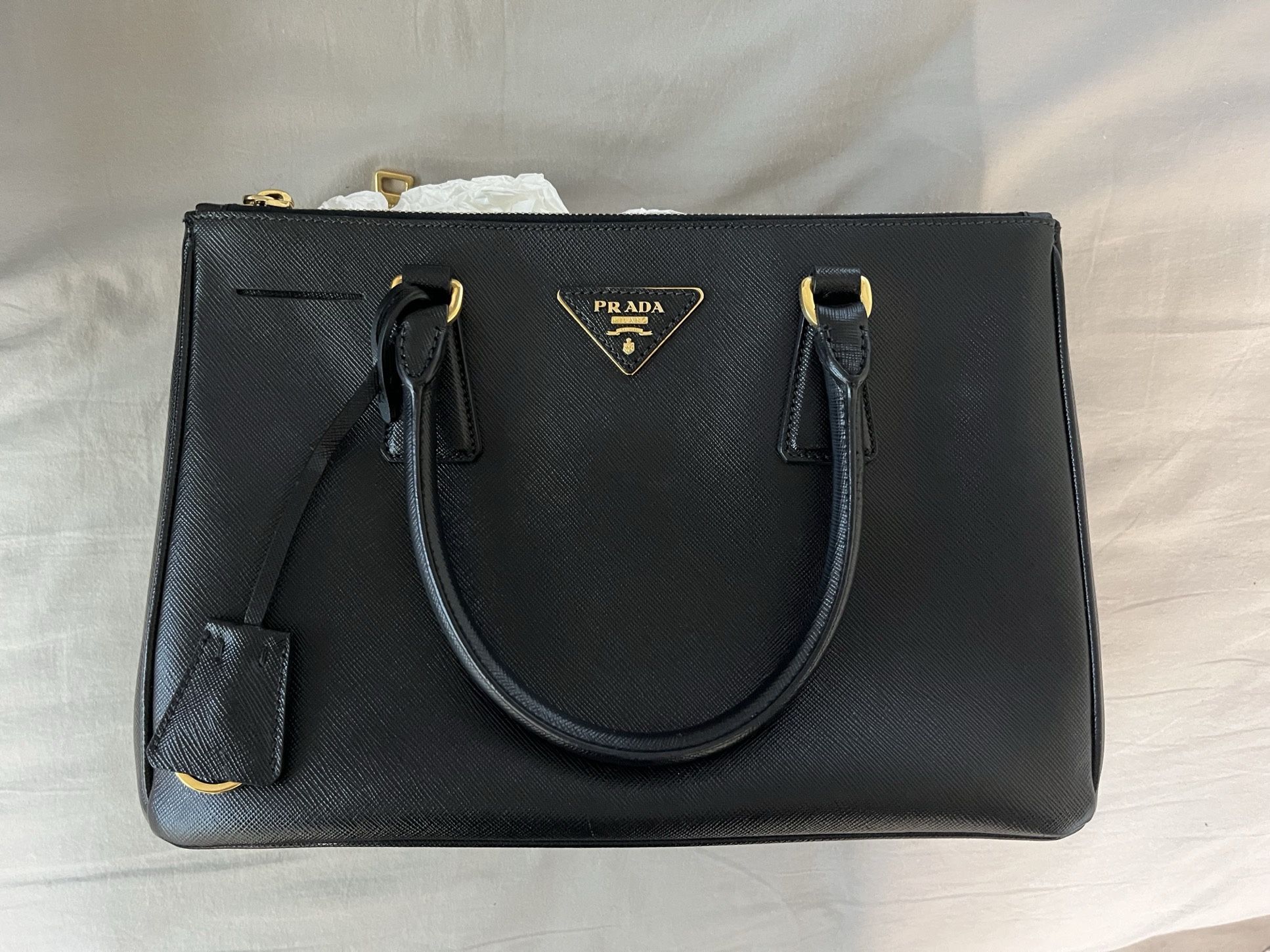 Authentic Prada Galleria bag Size M