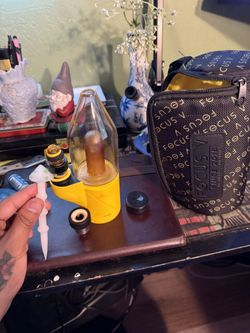 Yellow Laser Edition Carta