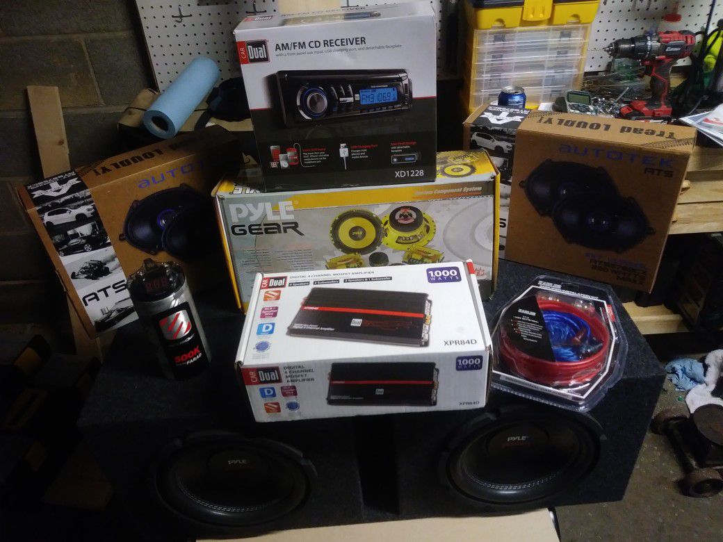 Complete stereo system auto/truck