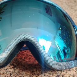 Oakley Snow Goggles W/ Prizm Lens