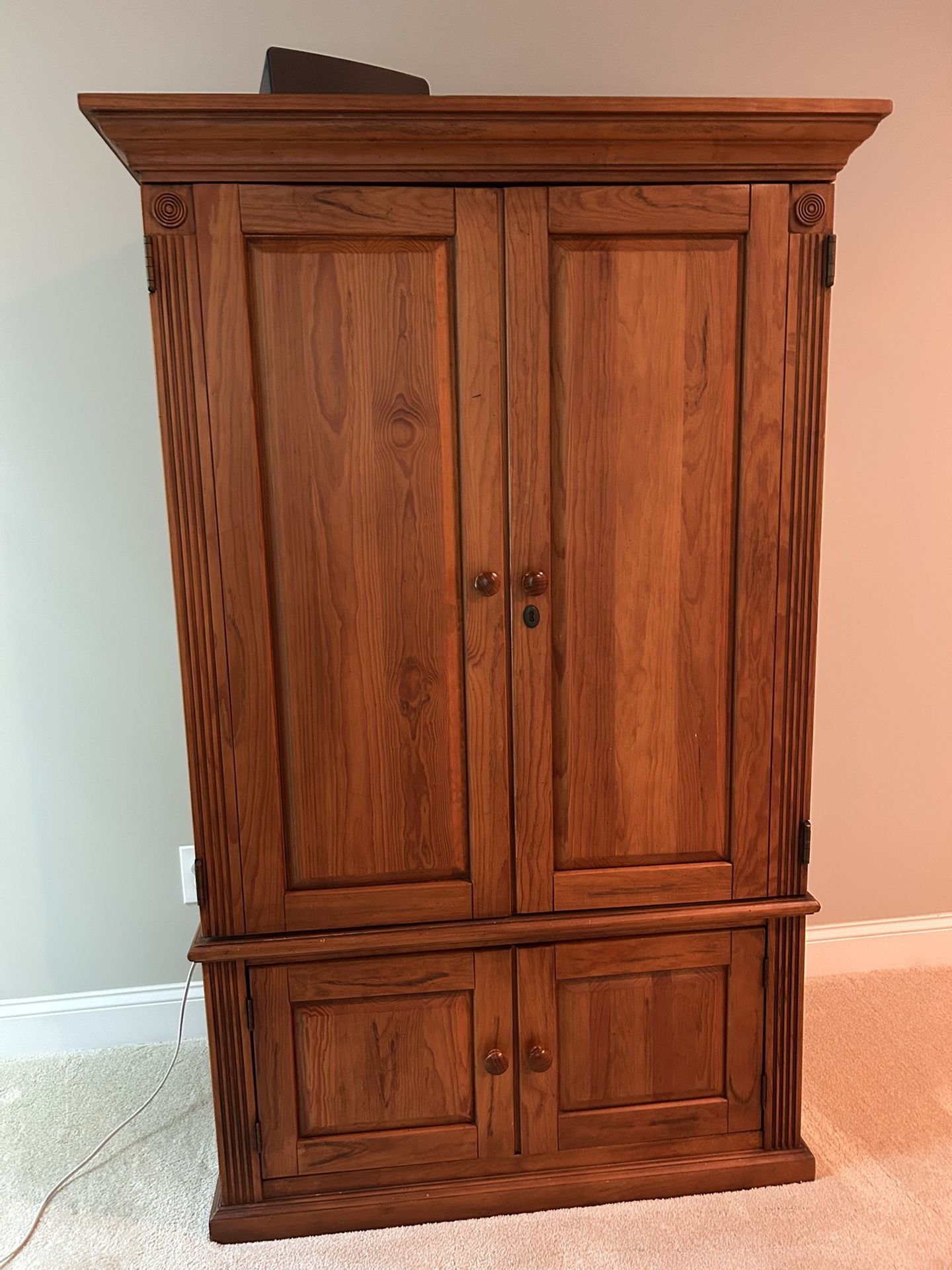Armoire