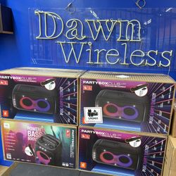 JBl Party Box club 120 With Mike Bundle 