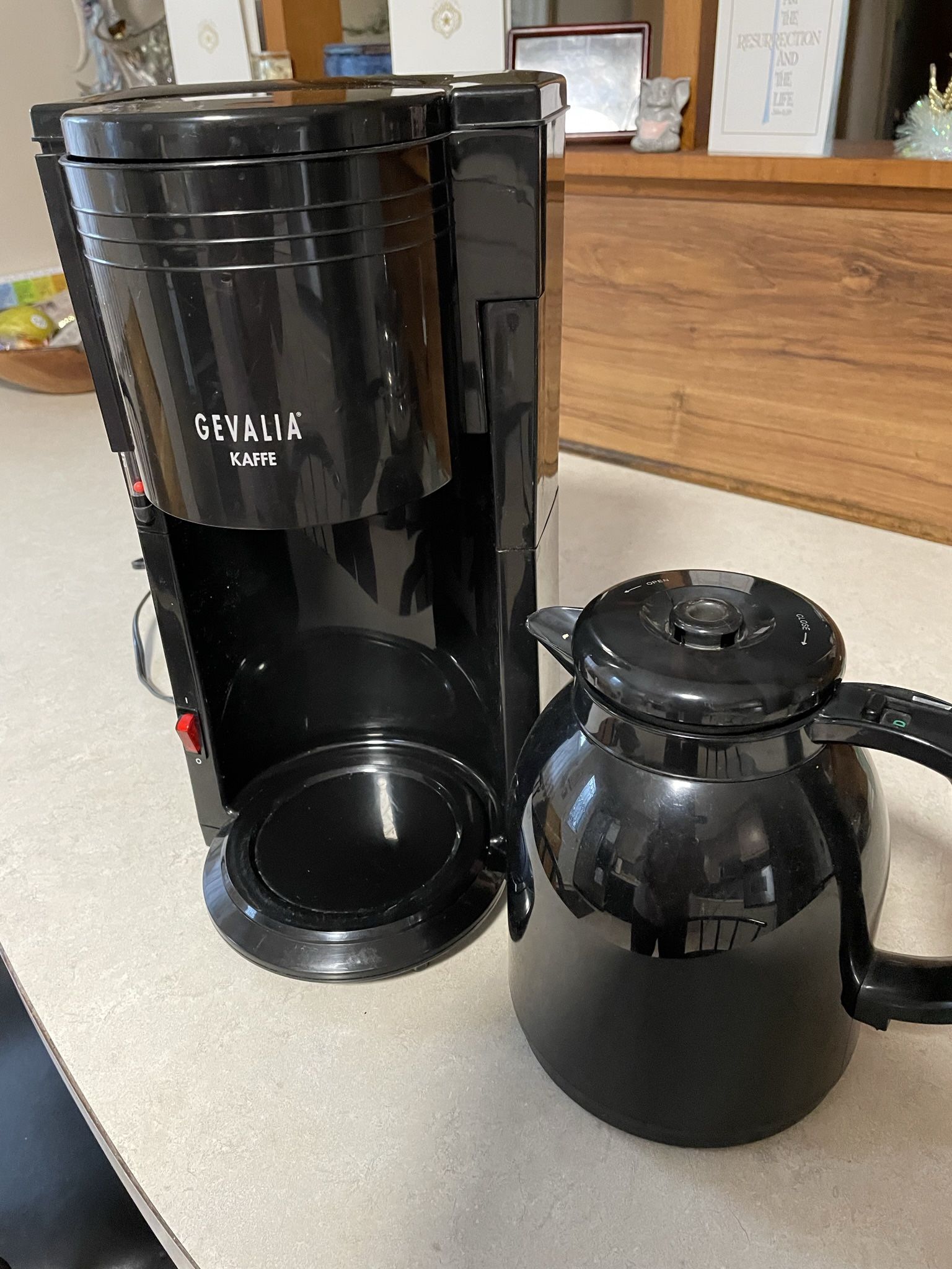 GEVALIA 12 CUPS COFFEE MAKER for Sale in Woodbridge, CT - OfferUp