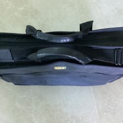  Computer Case Port  *Handles and Shoulder Strap for carrying