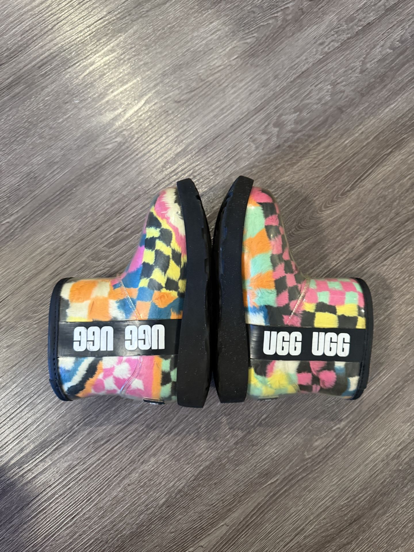 Ugg size 11 kids