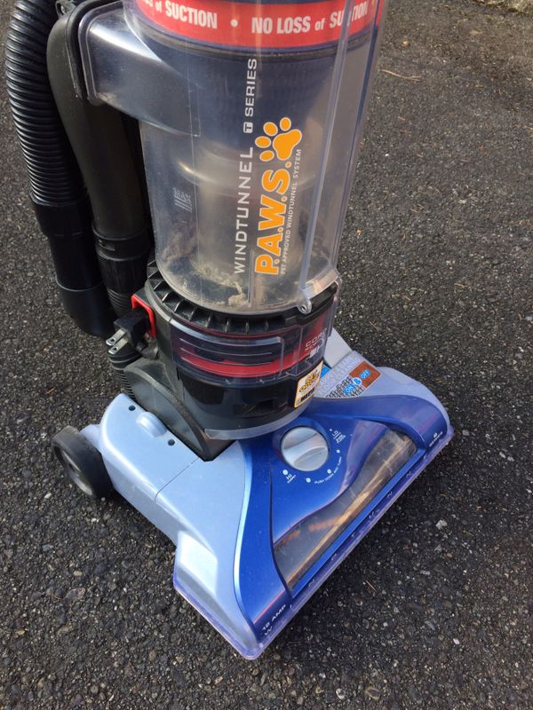 HOOVER T Series PAWS Wind Tunnel UPRIGHT VACUUM for Sale in Lacey, WA