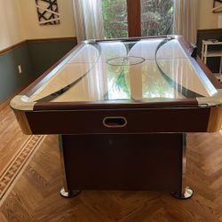 Air Hockey Table